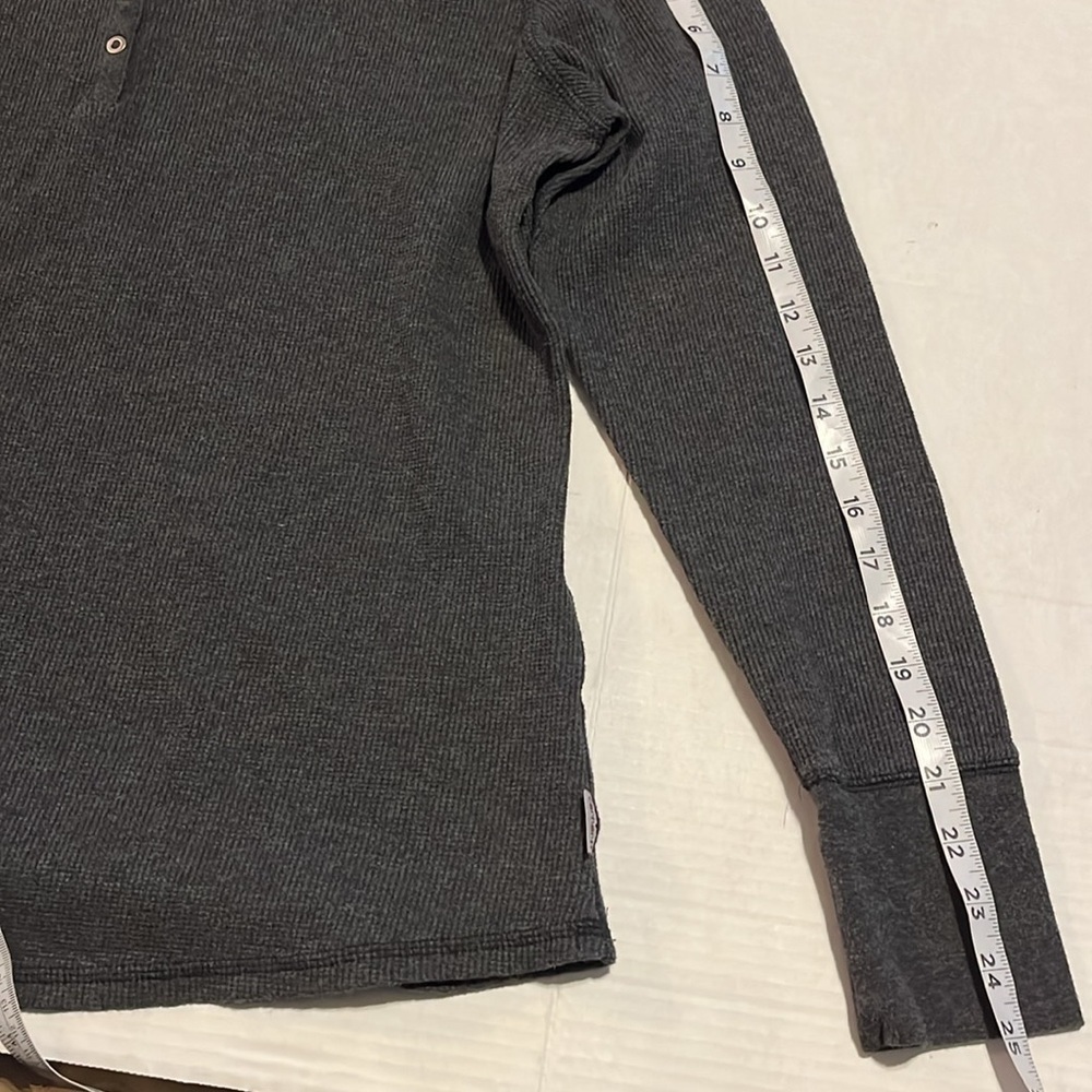 Carhartt-XL(16-18)-charcoal gray-long sleeve, Henley, snap buttons, thermal top. - Picture 11 of 11